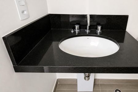 Studio à venda com 58m², 1 quarto e sem vaga Studio à venda com 58m², 1 quarto e sem vagaBanheiro