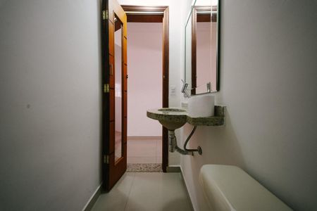 Casa para alugar com 199m², 3 quartos e 2 vagas Casa para alugar com 199m², 3 quartos e 2 vagasLavabo