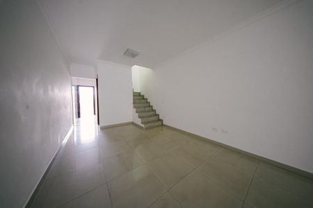 Casa para alugar com 199m², 3 quartos e 2 vagas Casa para alugar com 199m², 3 quartos e 2 vagasSala