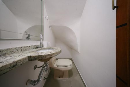 Casa para alugar com 199m², 3 quartos e 2 vagas Casa para alugar com 199m², 3 quartos e 2 vagasLavabo