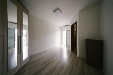 Casa para alugar com 199m², 3 quartos e 2 vagas Casa para alugar com 199m², 3 quartos e 2 vagasSuíte