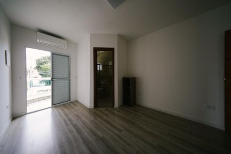 Casa para alugar com 199m², 3 quartos e 2 vagas Casa para alugar com 199m², 3 quartos e 2 vagasSuíte
