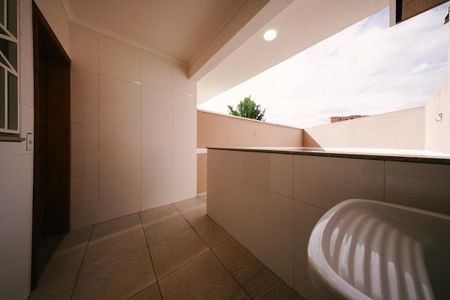 Casa para alugar com 199m², 3 quartos e 2 vagas Casa para alugar com 199m², 3 quartos e 2 vagasÁrea de Serviço
