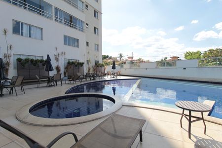 Apartamento à venda com 70m², 2 quartos e 1 vagaPiscina