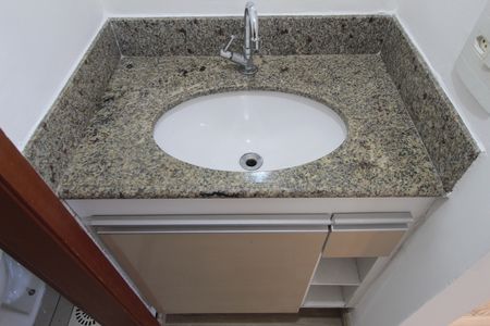 Apartamento à venda com 70m², 2 quartos e 1 vagaBanheiro Social