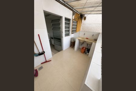 Área de Serviço de apartamento para alugar com 2 quartos, 92m² em Vila Romana, São Paulo