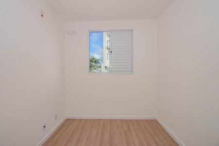 Quarto 1 de apartamento para alugar com 2 quartos, 48m² em Humaitá, Porto Alegre