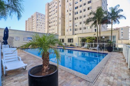 Apartamento para alugar com 48m², 2 quartos e 1 vaga Apartamento para alugar com 48m², 2 quartos e 1 vagaÁrea comum - Piscina
