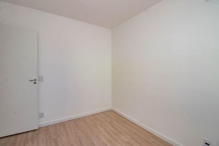 Quarto 1 de apartamento para alugar com 2 quartos, 48m² em Humaitá, Porto Alegre