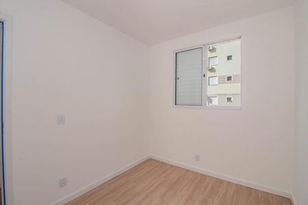 Quarto 2 de apartamento para alugar com 2 quartos, 48m² em Humaitá, Porto Alegre