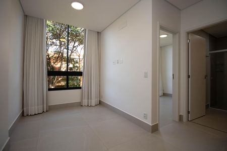 Sala de apartamento para alugar com 1 quarto, 40m² em Sqn 402, Brasília