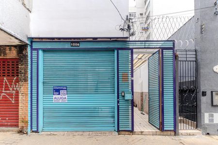 Casa para alugar com 180m², 2 quartos e sem vagaFachada