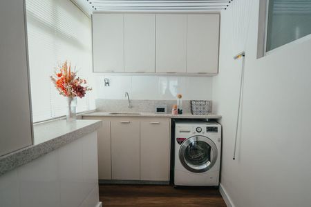 Apartamento à venda com 3 quartos, 189m² em Serra, Belo Horizonte