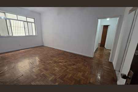 Apartamento à venda com 100m², 3 quartos e sem vaga Apartamento à venda com 100m², 3 quartos e sem vagaSala