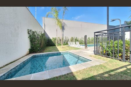 Apartamento à venda com 33m², 2 quartos e sem vaga Apartamento à venda com 33m², 2 quartos e sem vagaÁrea comum - Piscina