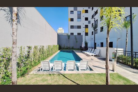 Apartamento à venda com 33m², 2 quartos e sem vaga Apartamento à venda com 33m², 2 quartos e sem vagaÁrea comum - Piscina