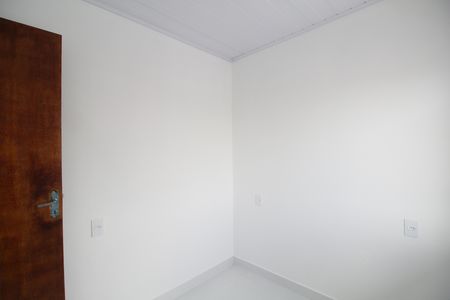 Quarto 1 de casa para alugar com 2 quartos, 40m² em Vila Franca, São Paulo