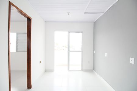 Sala de casa para alugar com 2 quartos, 40m² em Vila Franca, São Paulo
