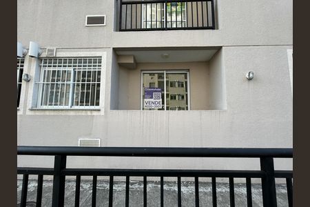 Apartamento à venda com 48m², 2 quartos e 1 vagaFachada + placa