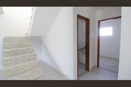 Casa de Condomínio para alugar com 4 quartos, 100m² em Ogiva, Cabo Frio
