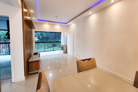 Apartamento para alugar com 92m², 2 quartos e 1 vaga Apartamento para alugar com 92m², 2 quartos e 1 vagaSala