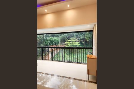 Apartamento para alugar com 92m², 2 quartos e 1 vaga Apartamento para alugar com 92m², 2 quartos e 1 vagaVaranda