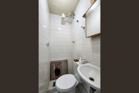 Apartamento para alugar com 92m², 2 quartos e 1 vaga Apartamento para alugar com 92m², 2 quartos e 1 vagaBanheiro de Serviço
