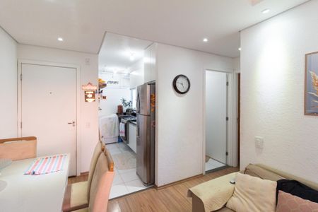 Apartamento à venda com 38m², 2 quartos e sem vaga Apartamento à venda com 38m², 2 quartos e sem vagaSala