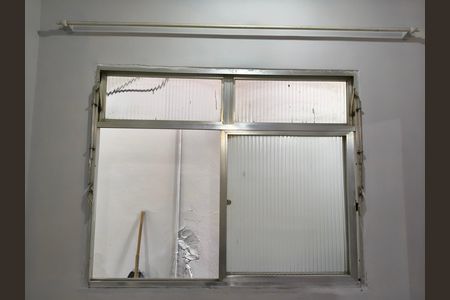 Janela - Sala de casa de condomínio para alugar com 1 quarto, 75m² em Taquara, Rio de Janeiro