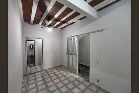 Sala de casa de condomínio para alugar com 1 quarto, 75m² em Taquara, Rio de Janeiro