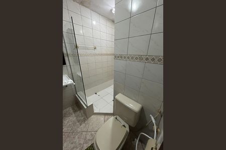Casa para alugar com 105m², 3 quartos e sem vaga Casa para alugar com 105m², 3 quartos e sem vagaBanheiro da suite