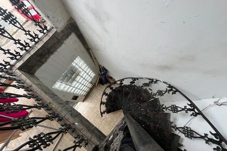 Casa para alugar com 105m², 3 quartos e sem vaga Casa para alugar com 105m², 3 quartos e sem vagaEscadas