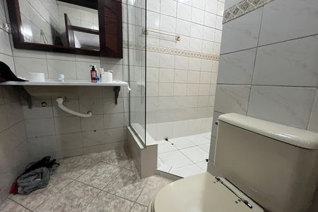 Casa para alugar com 105m², 3 quartos e sem vaga Casa para alugar com 105m², 3 quartos e sem vagaBanheiro da suite