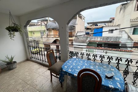 Casa para alugar com 105m², 3 quartos e sem vaga Casa para alugar com 105m², 3 quartos e sem vagaVaranda