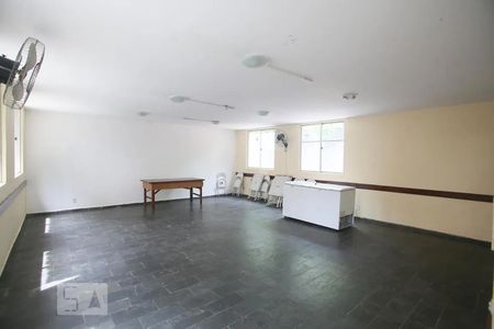 Apartamento à venda com 56m², 2 quartos e 1 vagaÁrea externa