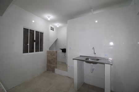 Sala / Cozinha de apartamento para alugar com 1 quarto, 24m² em Sítio do Mandaqui, São Paulo