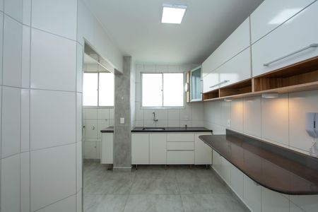 Apartamento para alugar com 180m², 4 quartos e 4 vagasCOZINHA