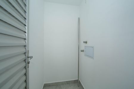 Apartamento para alugar com 180m², 4 quartos e 4 vagasBANHO DE EMPREGADA