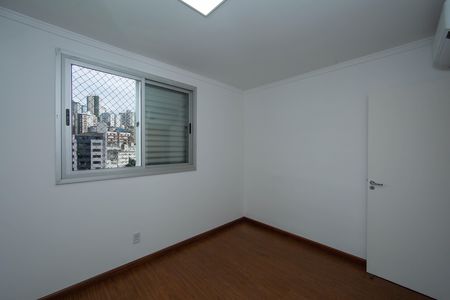 Apartamento para alugar com 180m², 4 quartos e 4 vagasQUARTO4