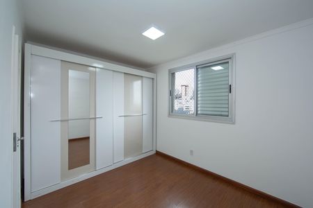 Apartamento para alugar com 180m², 4 quartos e 4 vagasQUARTO4