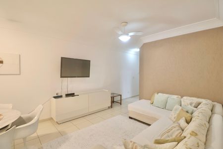 Sala de apartamento para alugar com 2 quartos, 85m² em Jardim Las Palmas, Guarujá