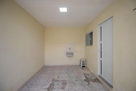 Casa para alugar com 53m², 2 quartos e sem vagaÁrea de Serviço