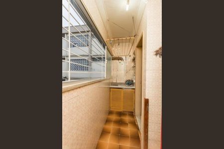Apartamento para alugar com 181m², 3 quartos e sem vaga