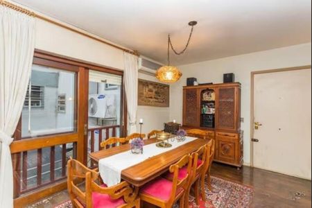 Apartamento para alugar com 181m², 3 quartos e sem vaga