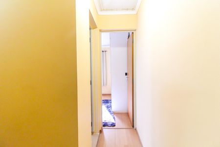 Casa de condomínio à venda com 65m², 2 quartos e 1 vaga Casa de condomínio à venda com 65m², 2 quartos e 1 vagaHall