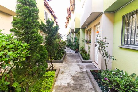 Casa de condomínio à venda com 65m², 2 quartos e 1 vaga Casa de condomínio à venda com 65m², 2 quartos e 1 vagaÁrea comum