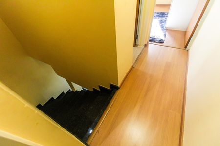 Casa de condomínio à venda com 65m², 2 quartos e 1 vaga Casa de condomínio à venda com 65m², 2 quartos e 1 vagaHall