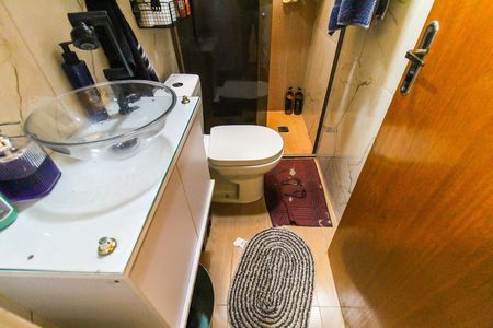 Casa de condomínio à venda com 65m², 2 quartos e 1 vaga Casa de condomínio à venda com 65m², 2 quartos e 1 vagaBanheiro