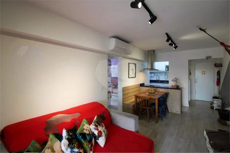Apartamento à venda com 3 quartos, 75m² em Vila Sonia, São Paulo