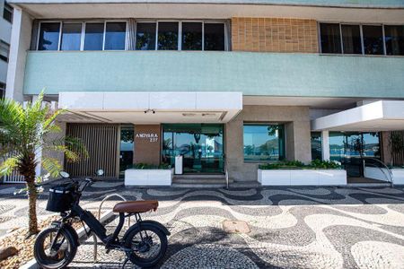 Apartamento à venda com 3 quartos, 190m² em Icaraí, Niterói